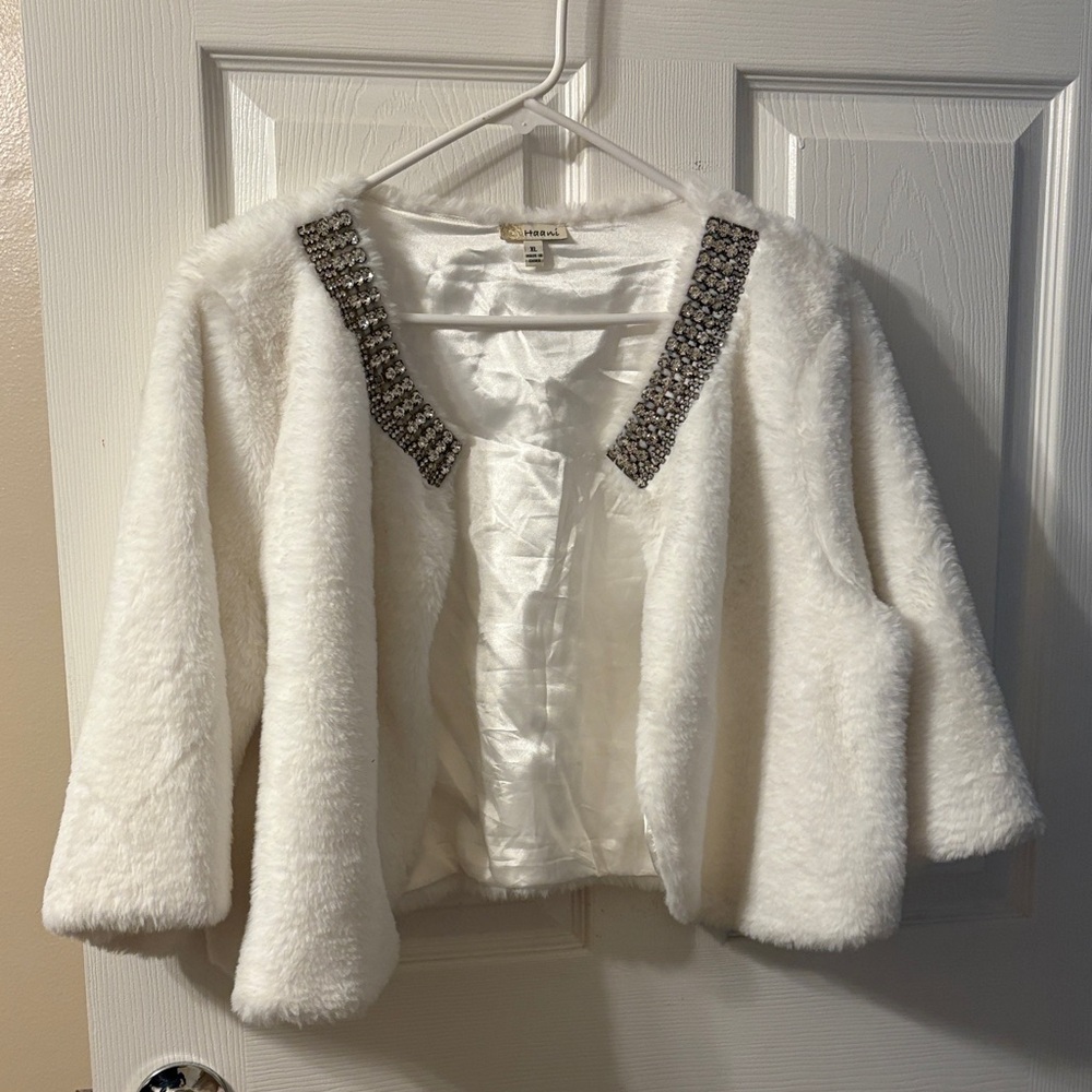 Haani white Jacket with Silver Details